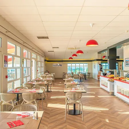 Prázdninový areál Azureva Club 3*