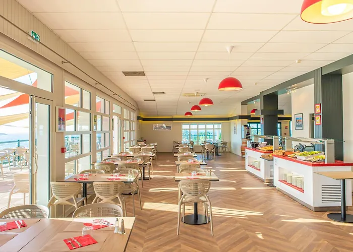Prázdninový areál Azureva Club 3*